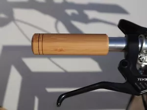 Empuñaduras para bicicleta de bambú y madera - Imagen 1 de 6