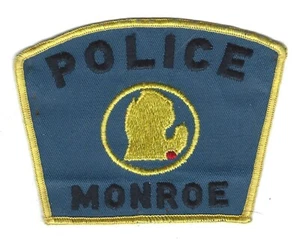 VINTAGE MONROE, MICHIGAN POLICE (CHEESE CLOTH BACK) patch - Picture 1 of 2