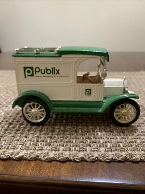BANCO CAMIÓN ERTL 1913 Publix 1913 Modelo T Foto 1 de 4