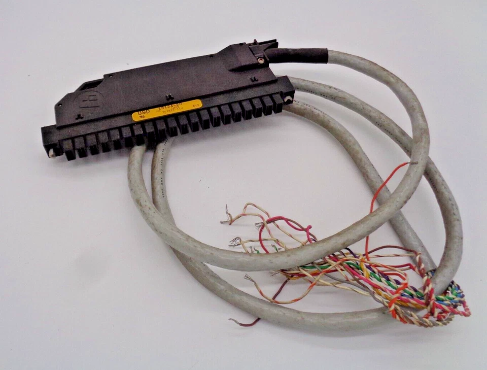 RELIANCE 15124-20 707226-11J 5 A 120 V CONNECTOR ASSEMBLY - Image 1 of 4