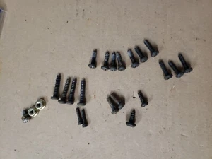 MCCULLOCH MAC 3227S RECORTADORA DE CUERDAS OEM Tornillos varios - Imagen 1 de 6
