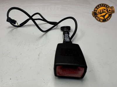 2005-2012 PORSCHE 911 CAYMAN BOXSTER FRONT LEFT/ RIGHT SEAT BELT BUCKLE RECEIVER - Image 1 of 4