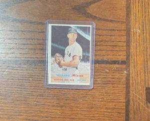 1957 Topps - Willard Nixon #189 NM, BOSTON RED SOX, NO CREASES, COMBINE SHIP - Picture 1 of 2