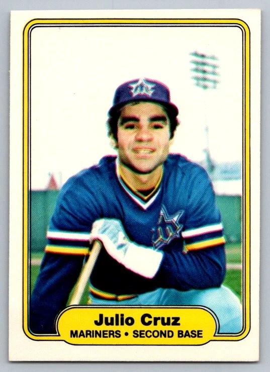 1982 Fleer Julio Cruz #509 Seattle Mariners - Image 1 of 2