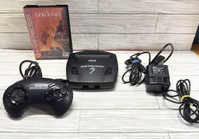 SEGA Genesis Model 3 MK-1461  Game Console Tested w/ Lion King Game - C4