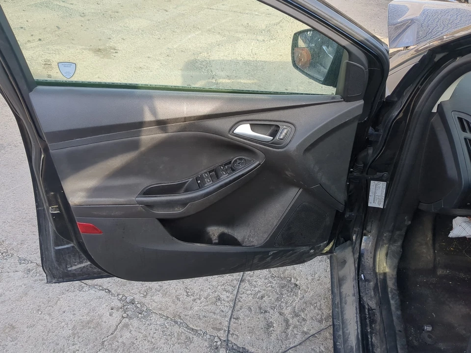 Ford Focus 2016 panel interior del conductor delantero izquierdo moldura Y6U0Y Foto 1 de 1