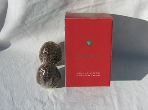 Avon Holly Hollyberry 2 velas de cono de pino 2000 - Imagen 1 de 3