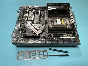 ASRock Fatal1ty X399 Professional Gaming AMD TR4 Threadripper ATX Motherboard - Picture 1 of 24