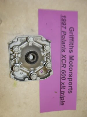 Polaris XCR xc XLT 600 1997 triple cuña central culata con pernos  Foto 1 de 4