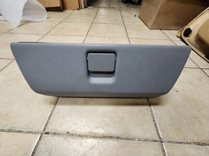 1998-1999-2000-2001-2002-2003 MERCEDES-BENZ W163 ML430 ML320 GLOVE BOX - Picture 1 of 3