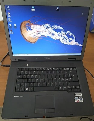 Fujitsu Esprimo v5505 HD 160GB core 2duo 2ghz ram 3gb USB3  Batt 60 min - Immagine 1 di 4