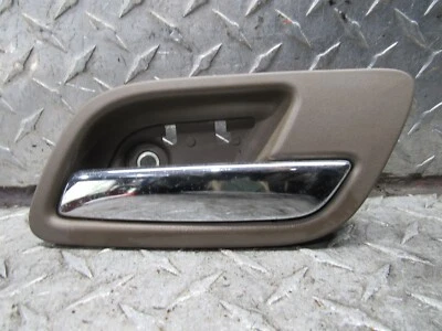 Chevrolet Avalanche 2011 manija interior de la puerta del pasajero trasero derecho 5,3 L Foto 1 de 4