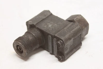 Vintage STEWART WARNER Speedometer Gear Drive Adapter 666F E4 .8000 T Ratio - Image 1 of 4