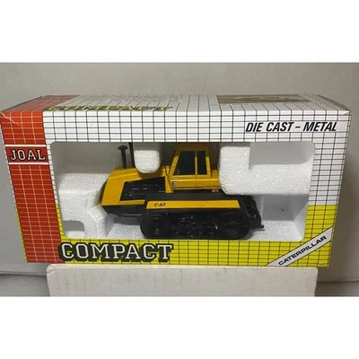 Joal Compact Tractor Cat Challenger 65,  Diecast 1/50 - Image 1 of 4