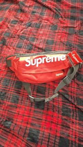 supreme hip pack