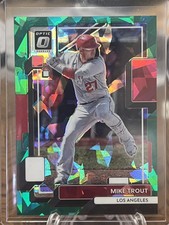 2022 Panini Donruss Optic Green Cracked Ice Prizm /7 Mike Trout Angels