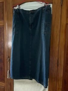 Womens plus size 22 Dark Blue Denim Skirt - Picture 1 of 3