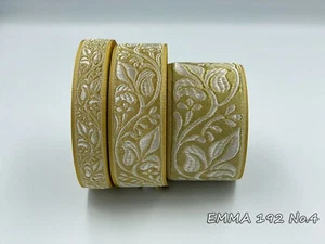 Paramento liturgico Bordo colore oro-bianco con foglie, larghezza 2,5-4 e 6 cm - Foto 1 di 3