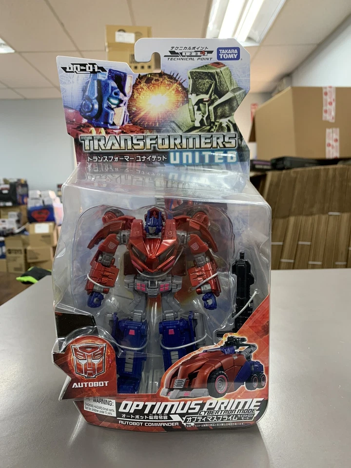 Takara Tomy Transformers United Un01 Optimus Prime Cybertron Mode