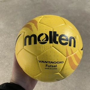 Molten Acentec Vantaggio Futsal Soccer Ball Size 4 FIFA Quality VG-4000A New - Picture 1 of 8