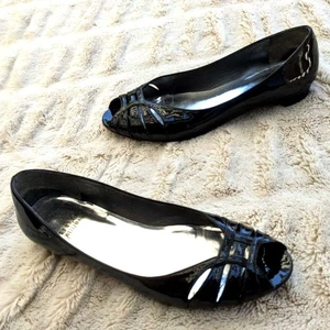 Stuart Weitzman "Low Key" Black Patent Leather Open Toe Lattice Flats, Sz. 8 - Picture 1 of 13