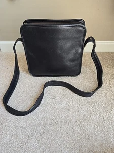 Vintage Coach Black Leather Legacy North South Compartment Shoulder Bag 9168 Y2K - Picture 1 of 10