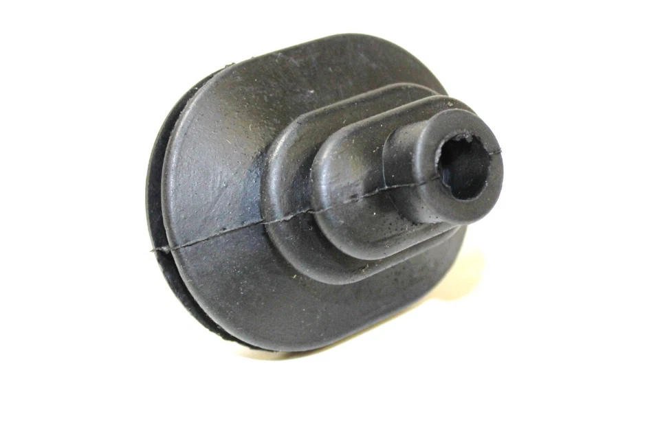 MORRIS MINOR CLUTCH FORK ARM RUBBER GAITER - Image 1 of 1