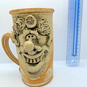 Taza de cerámica cara fea 3D vintage con mango firmada Eric Becker 6"  - Imagen 1 de 7
