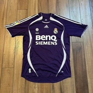 Vintage adidas 2006 Real Madrid away purple jersey size medium - Picture 1 of 6