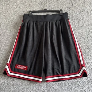 Mitchell & Ness Branded M&N Box Logo Mesh Short Schwarz Rot Größe L Neu mit Etikett - Bild 1 von 10