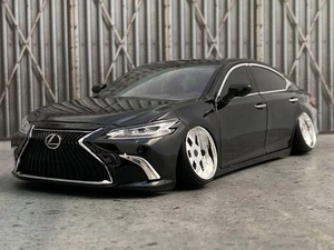 1/24 Lexus Es300H Personalizzato - Foto 1 di 20