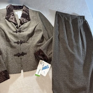 NWT VTG Danny & Nicole Women’s Jacket & Skirt Suit Size 10 Trim Detailed - Picture 1 of 11