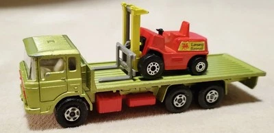 Matchbox Super Kings DAF LKW mit Stapler - Bild 1 von 4