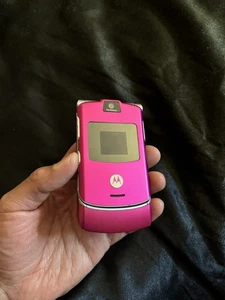 Rare Motorola RAZR V3 T-Mobile rose Y2K pour collectionneur testé fonctionnel 1107-01M - Photo 1 sur 4