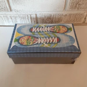 New Die Cut Note Cards & Envelopes, Sneakers,4 x 7.25, Twenty pack - Picture 1 of 4