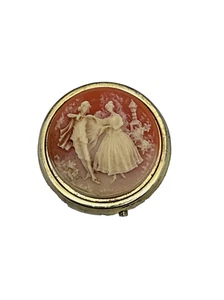 Portapillole coppia cammeo corteggiamento rosa e bianco vintage tono oro 2" - Foto 1 di 14