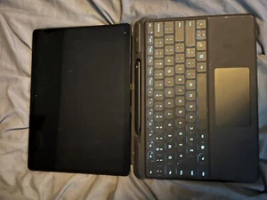 Microsoft Surface Pro X 13" (256GB SSD, Mirosoft SQ2, 1.80 GHz, 16GB) Notebook - - Picture 1 of 3