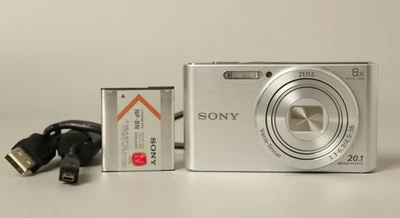 SONY Cyber-shot DSC-W830 Silver Digital Camera with Charger from Japan - Image 1 of 4