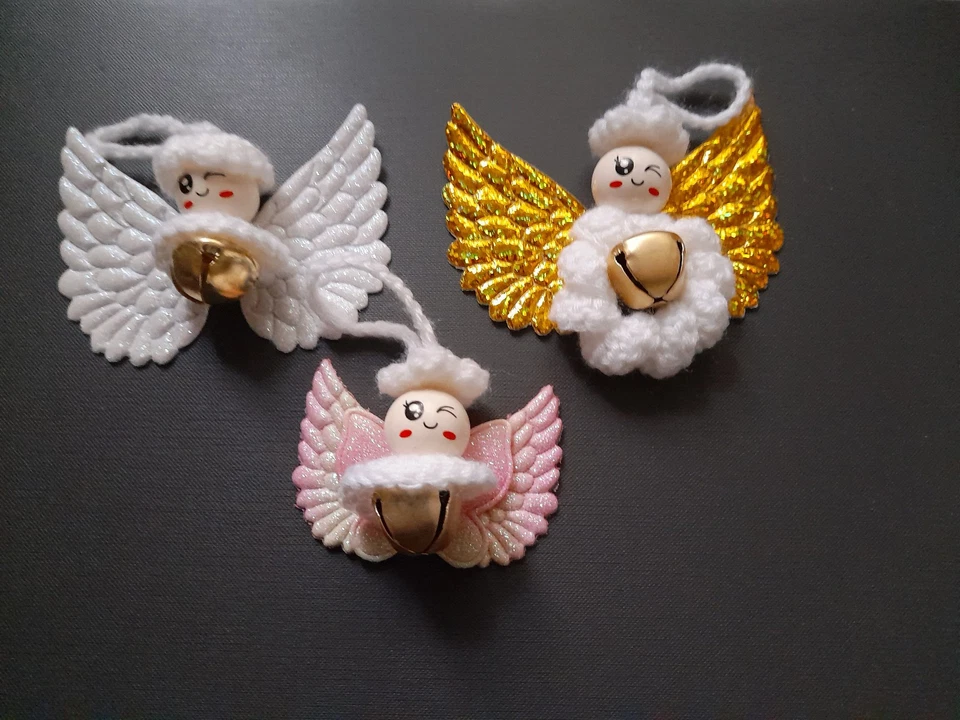 3 Sorgenwürmchen  Engel mit Glöckchen gehäkelt handarbeit - Bild 1 von 1