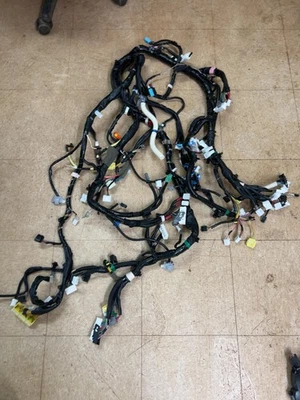 Arnés de cables de tablero 86101-53c50/6CYL/2,5 L/RWD/AT/4 PUERTAS/LEXUS IS250 15 Foto 1 de 4