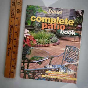 the Complete Patio Book 1998 Softcover (Sunset) - Imagen 1 de 4