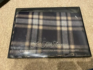 100 % Cashmere scarf from Saks Fifth Avenue - Picture 1 of 2