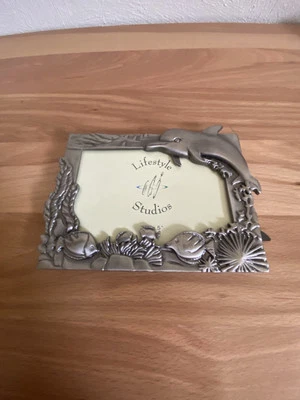 Marco de metal Lifestyle Studio 3 1/2x5 Dolphin Foto 1 de 3