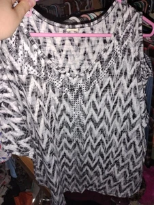 open shoulder 1x polyester beaded abstract geometric top flowy loose women's - Picture 1 of 1