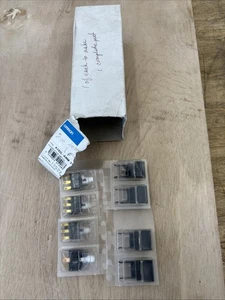 Omron A165L-AWM-24D-1 Pushbutton Switches BRAND NEW OPEN BOX OF 4 - Picture 1 of 1