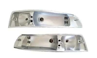 Par de luces indicadoras de giro delanteras de aleación para Porsche 911 69 70 71 72 73 Foto 1 de 4