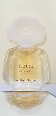 Perfume Flore de Carolina Herrera Eau de Parfum .13oz/4ml Mini, Nuevo, Sin caja Foto 1 de 2