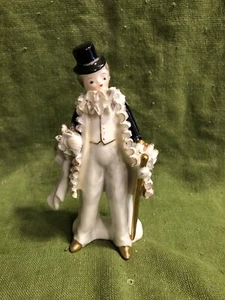 Estatuilla de porcelana masculina colonial vintage de Japón con sombrero de copa de 6" de alto - Imagen 1 de 11