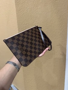 Louis Vuitton Neverfull Pochette Pouch Damier Ebene Brown Rose Ballerine - Picture 1 of 3