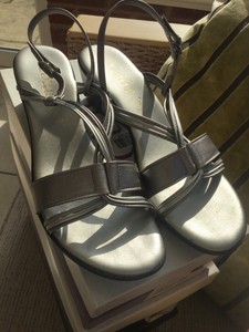 lotus carrara sandals